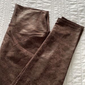 Offline Crackle Leggings